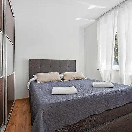 Apartment Neea