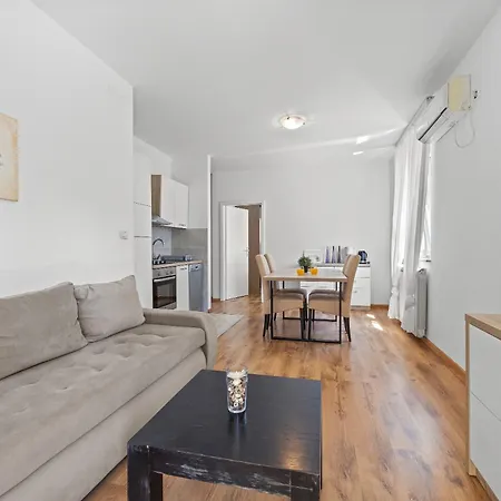 Lägenhet Neea Medulin